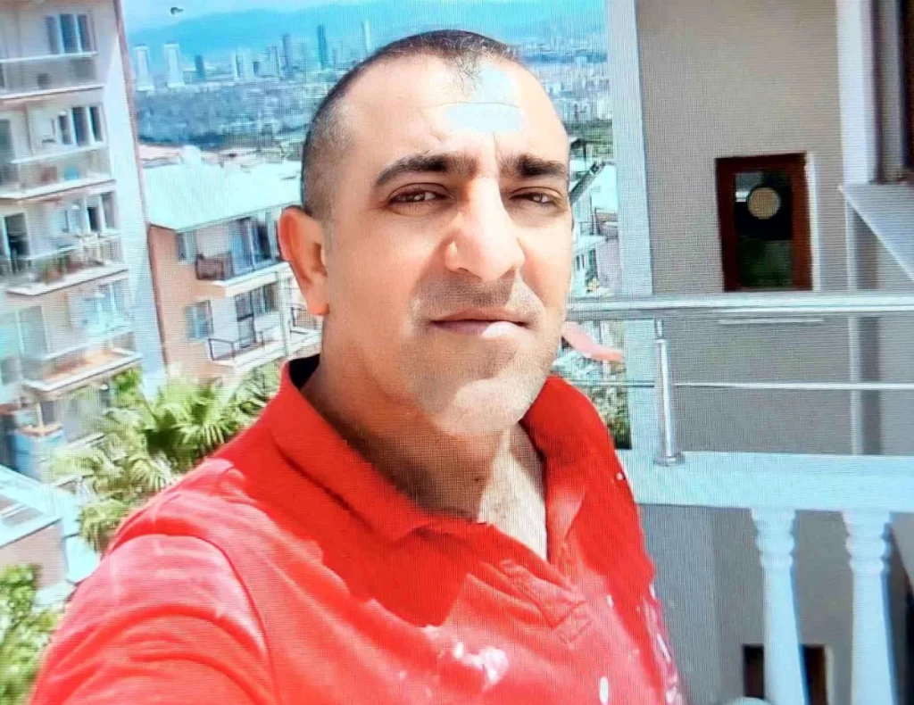 Ağaca çarpan kamyonetteki yolcu hayatını kaybetti