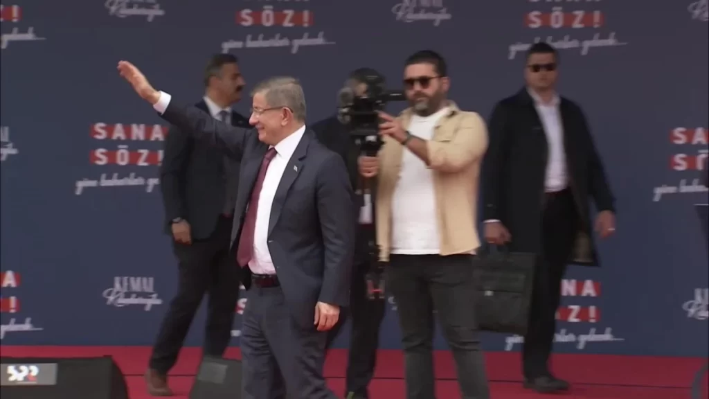Davutoğlu: ‘Türkiye’nin her sandığında müşahidimiz temsilcimiz olacak’