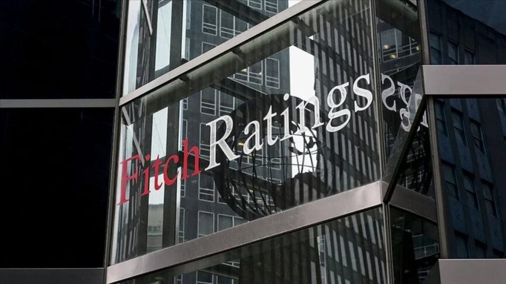 Fitch’ten ABD için tüketicilerin harcamalarının kısıtlanacağı uyarısı