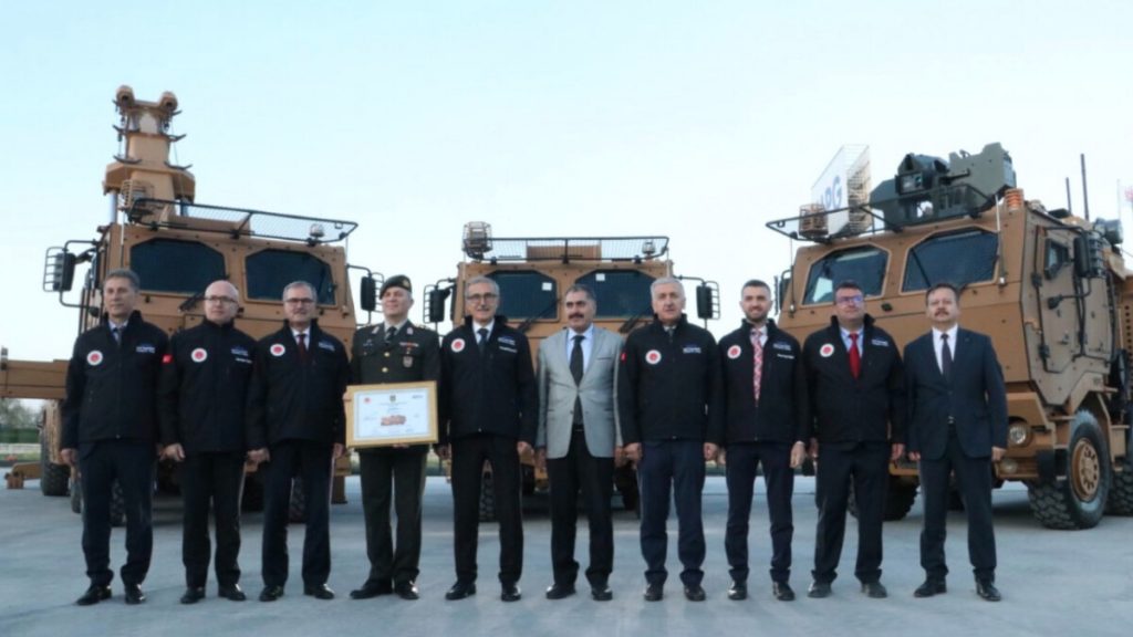Kara Kuvvetleri Komutanlığı’na 8×8 Tekerlekli Kurtarıcı Araçların ilk teslimi yapıldı