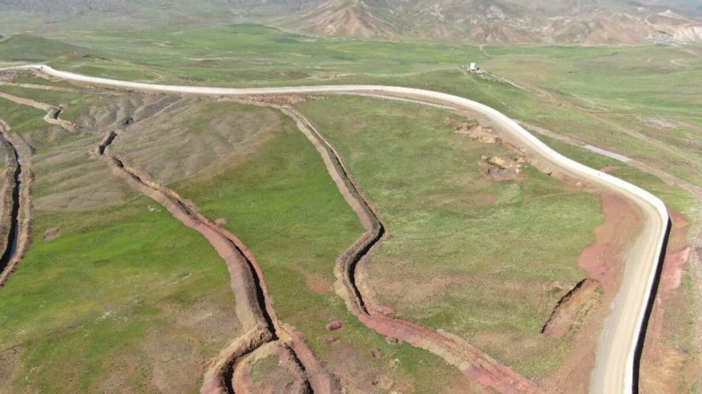 Türkiye-İran sınırında kaçak geçişe izin yok! 96 kilometrelik duvar örüldü