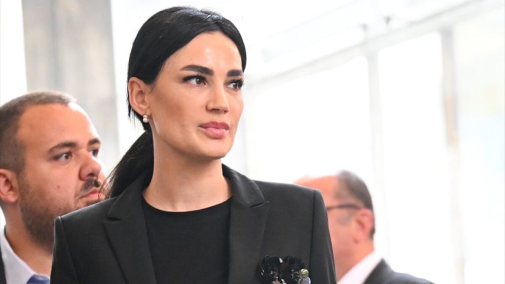 AK Partili Seda Sarıbaş vekil kaydını yaptırdı