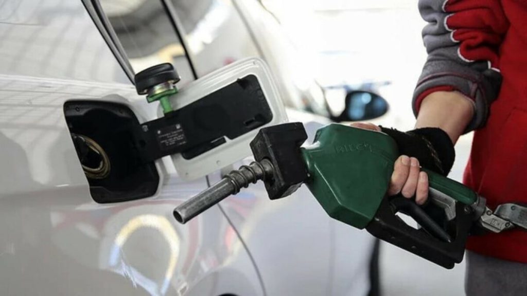 Araç sahiplerine üzücü haber! Motorine zam geldi…
