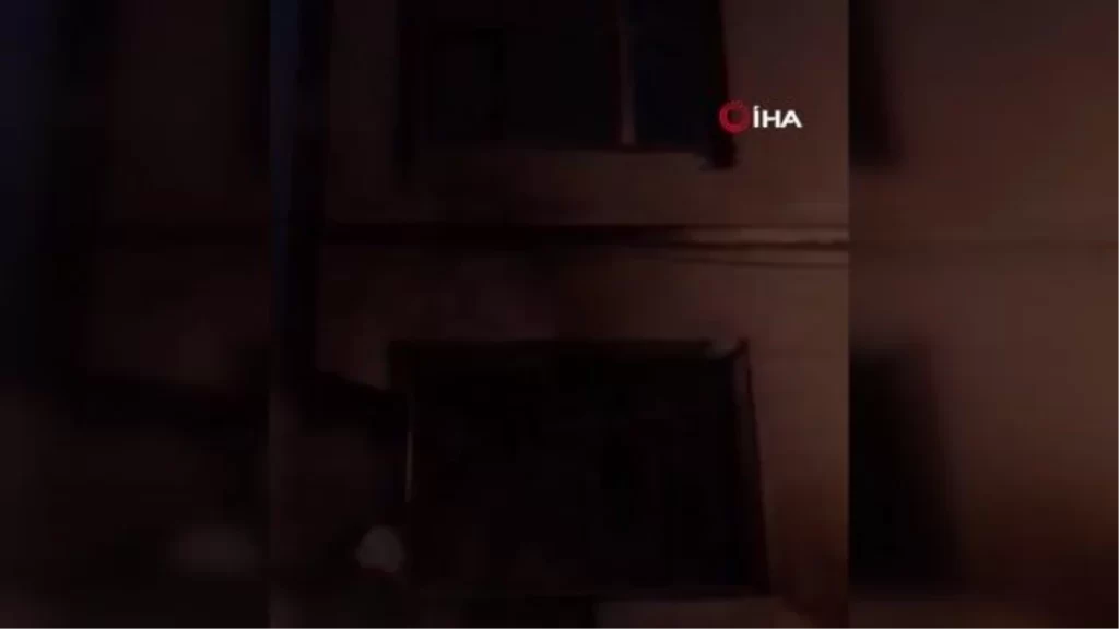 Bafra’da Otomobil Kundaklandı