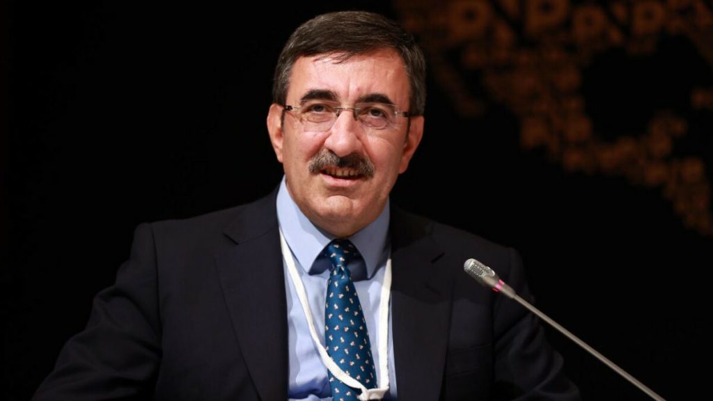 Cevdet Yılmaz’dan asgari ücret açıklaması: Müzakereler başlayacak