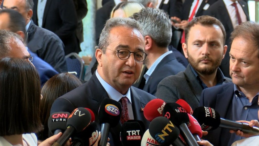 CHP’li Bülent Tezcan: Partide bir değişim olacaksa Kılıçdaroğlu’nun önderliğinde olacaktır