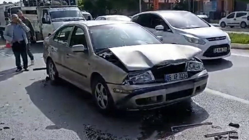 Çorum’da ehliyetsiz sürücünün neden olduğu trafik kazasında 7 kişi yaralandı