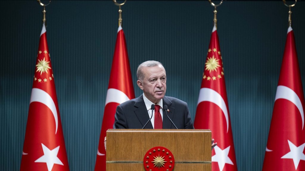 Cumhurbaşkanı Erdoğan: Neyi taahhüt ettiysek hepsini tek tek yapacağız