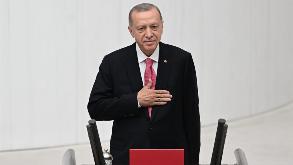 Cumhurbaşkanı Erdoğan, yemini sonrası Anıtkabir’e gitti