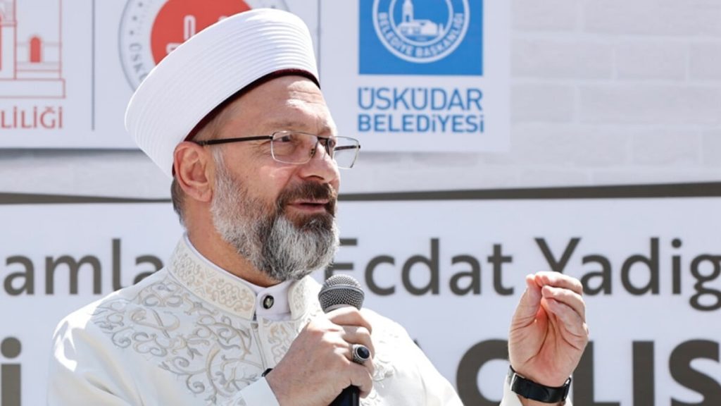 Diyanet İşleri Başkanı Erbaş: Camilerimiz çocuklarımızın okulu
