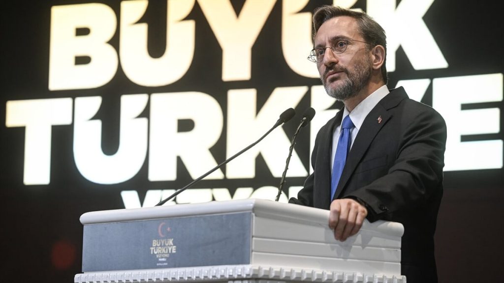 Fahrettin Altun’dan ‘dezenformasyonla mücadele’ mesajı