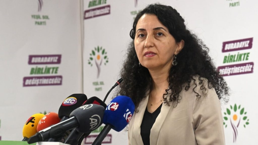 HDP olağanüstü büyük kongre kararı aldı