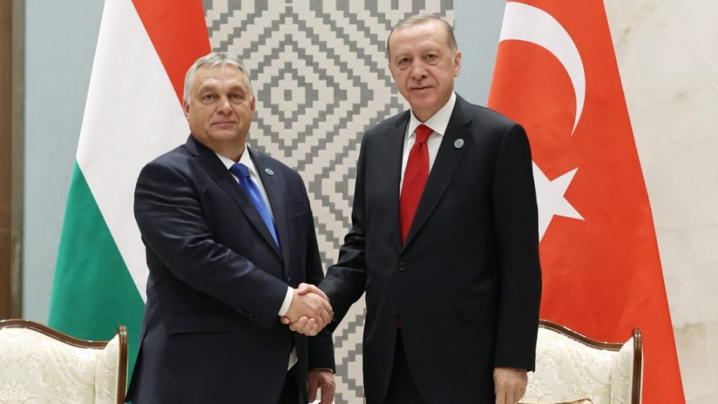 Macaristan Başbakanı Orban’dan Erdoğan paylaşımı: Arabuluculuk yapma şansı var