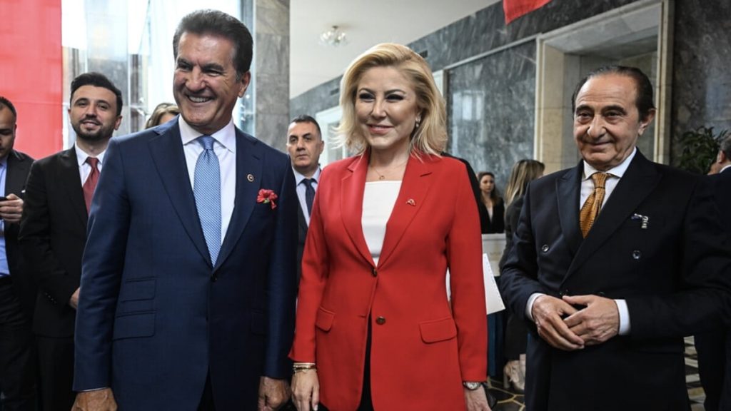 Mustafa Sarıgül vekil kaydını yaptırdı