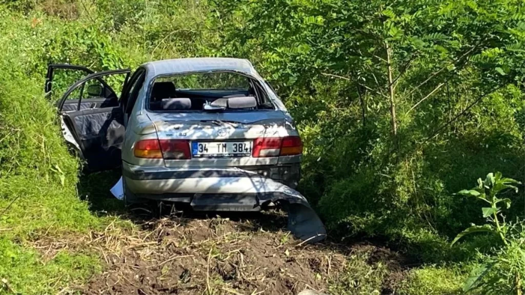 Samsun’da Otomobilin Şarampole Uçtuğu Kazada 3 Kişi Yaralandı