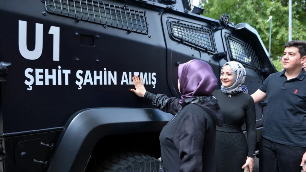 Şırnak’ta şehit olan polis memurunun adı zırhlı araçta yaşatılacak