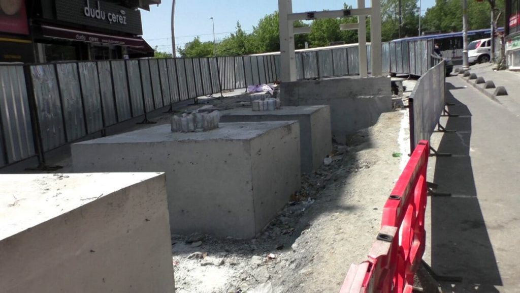 Sultangazi’de Ekrem İmamoğlu’na tepki: Yapamıyorsa bıraksın biz yapalım