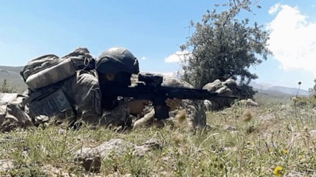 Suriye’nin kuzeyinde 1 terörist teslim oldu