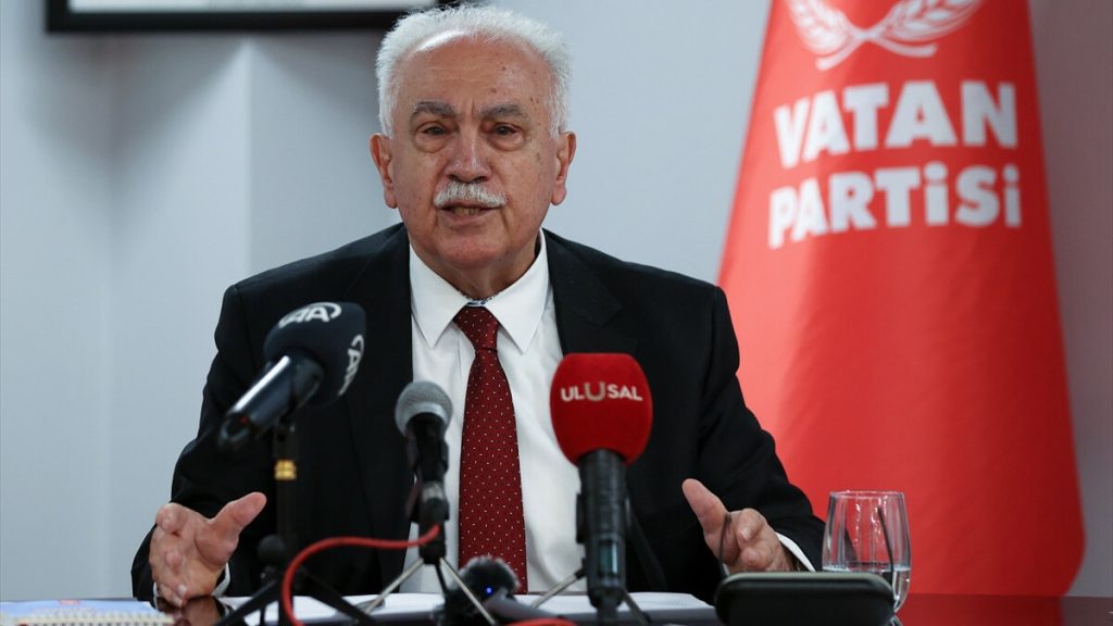 Vatan Partisi Genel Başkanı Perinçek’ten İsveç’in NATO’ya üyeliğine tepki