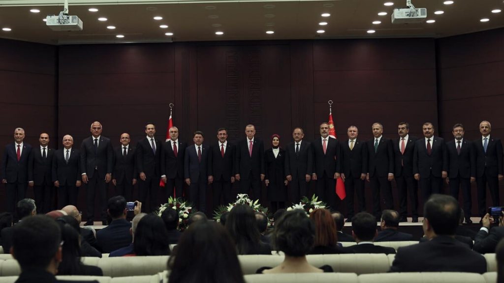Yeni Kabine’nin ilk toplantısı bugün yapılacak