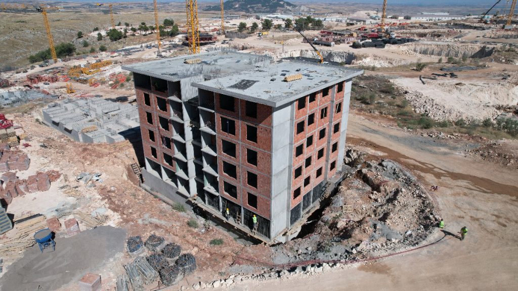 Adıyaman’da 3 bin 34 dairelik kalıcı deprem konutları yükseliyor