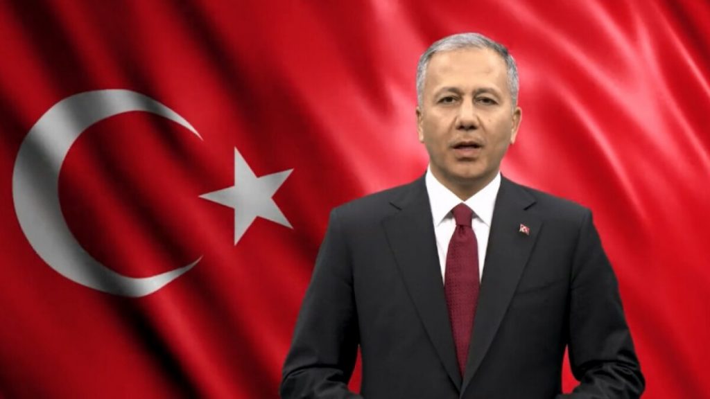 Ali Yerlikaya’dan 15 Temmuz mesajı: ‘Bu ülkeye diz çöktüremeyeceksiniz’