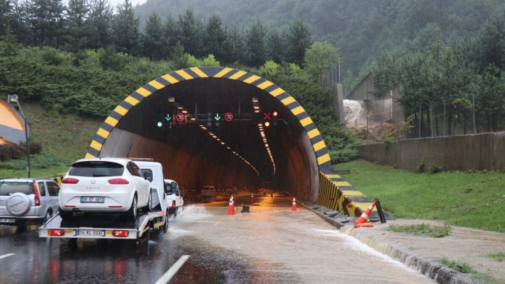 Bolu’ya metrekareye toplam 184,4 kilogram yağmur düştü