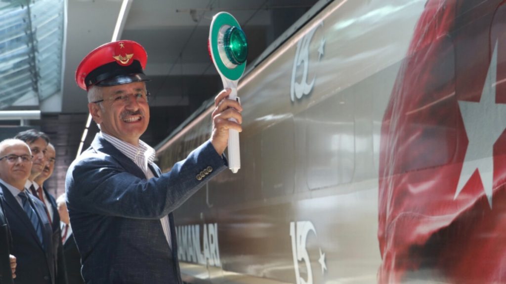 Demokrasi treni törenle uğurlandı