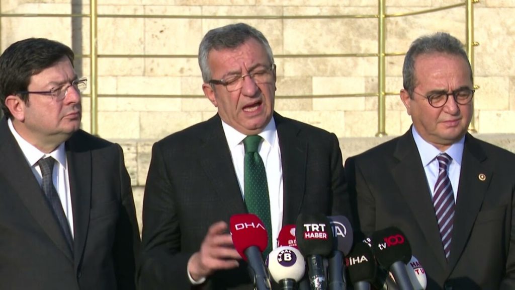 Ekrem İmamoğlu’nun değişim toplantısına katılan CHP’nin demirbaş vekilleri