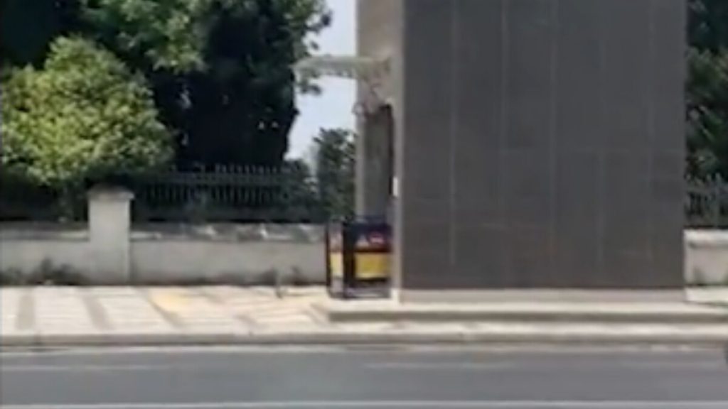 İstanbul’da engelli vatandaş asansörlerin çalışmamasına tepki gösterdi