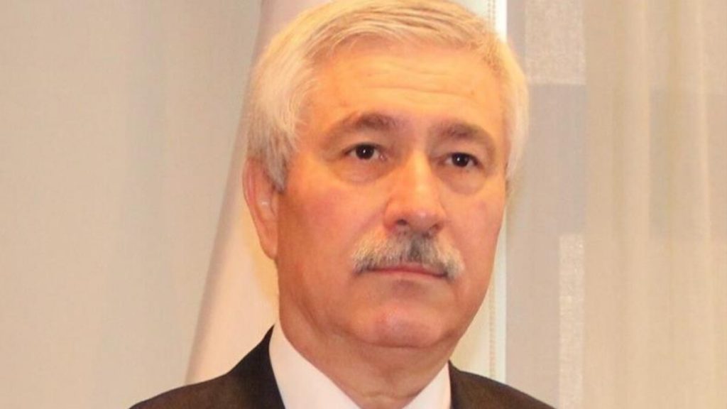 İzmir’de FETÖ firarisi eski rektör tutuklandı