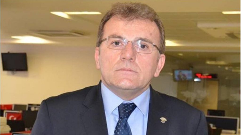 Kılıçdaroğlu destekçisi Vecdet Öz vatandaşlara kin kustu! Cahil toplum…