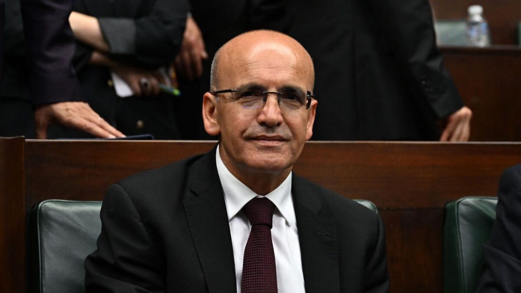 Mehmet Şimşek’ten memur ve emekli aylıklarıyla ilgili açıklama