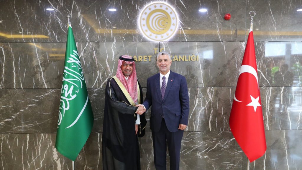 Ömer Bolat Suudi Arabistan’dan gelen heyeti ağırladı: İlişkilerimize yönelik adımları değerlendirdik