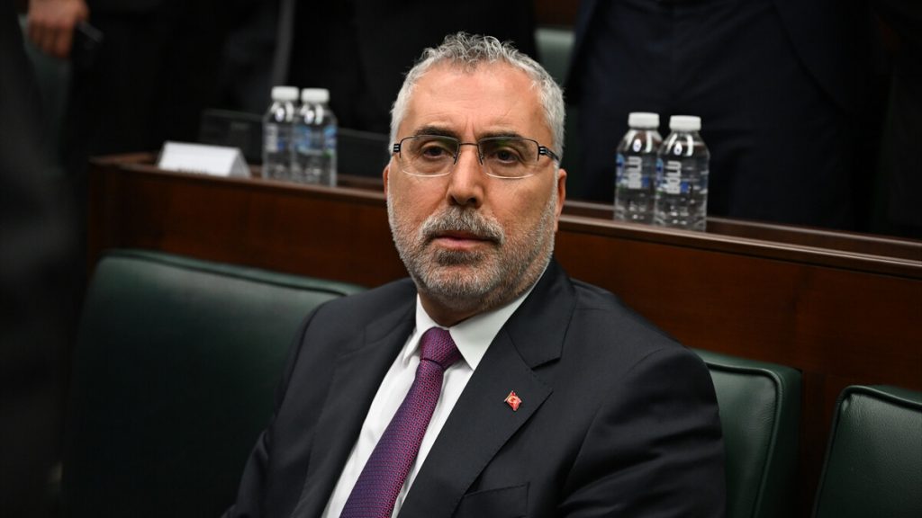 Vedat Işıkhan: SGK Prim Yapılandırmasıyla vatandaşlarımızla temiz bir sayfa açtık