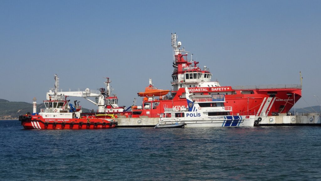 Çanakkale’de orman yangınlarına karşı acil müdahale gemisi Nene Hatun kıyıda